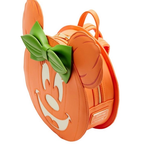 Brand new Minnie Mouse pumpkin backpack glows in the dark - Picture 3 of 6